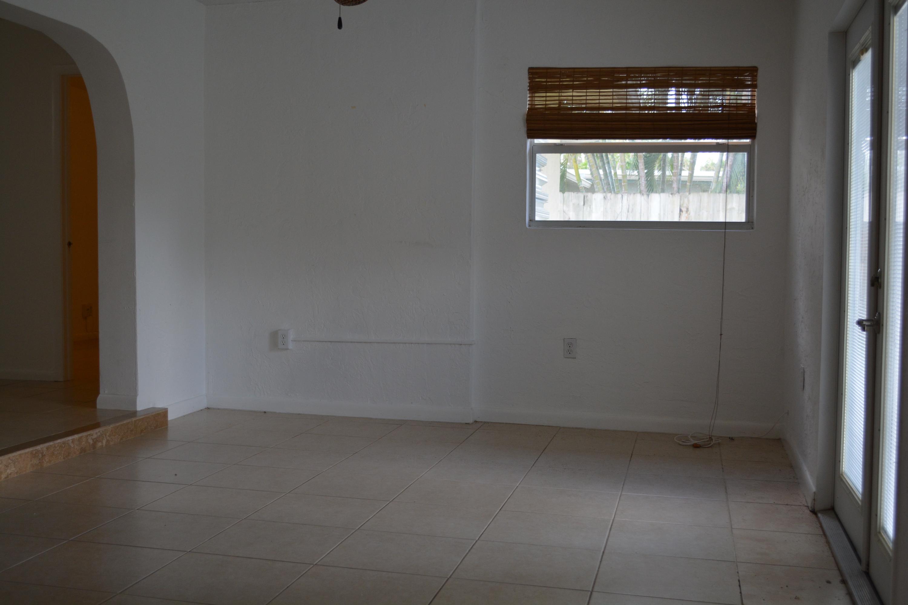 1741 Southwest 10th Street Boca Raton, FL 33486 - Photo 7 of 16 DSC_0005