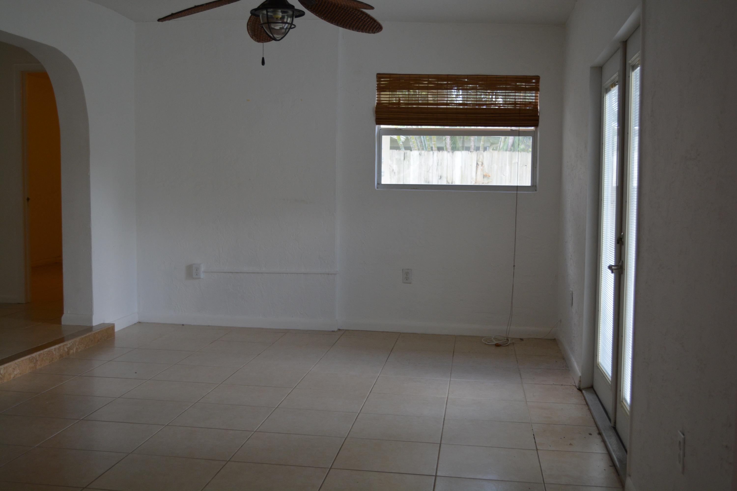 1741 Southwest 10th Street Boca Raton, FL 33486 - Photo 8 of 16 DSC_0006
