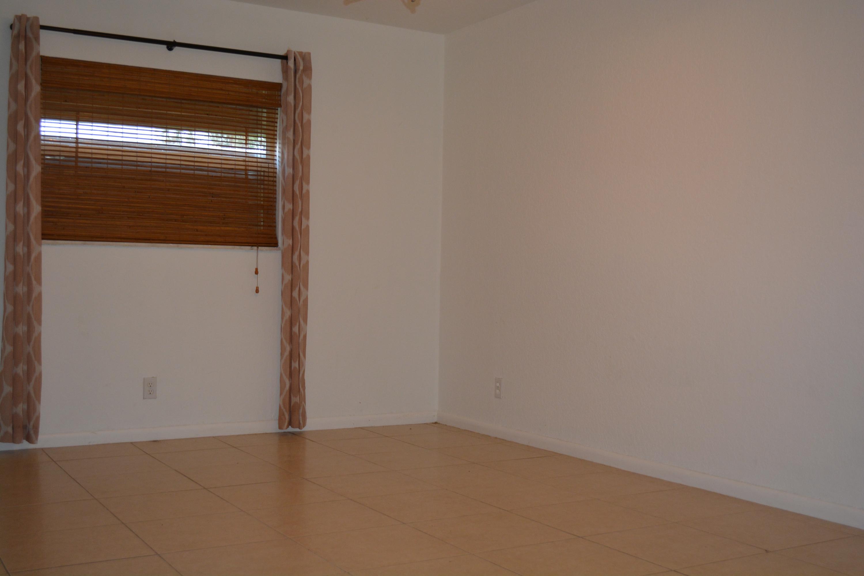 1741 Southwest 10th Street Boca Raton, FL 33486 - Photo 9 of 16 DSC_0004