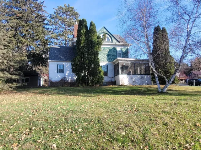 $375,000 | 120 East Maryland Street, St. Croix Falls, WI 54024