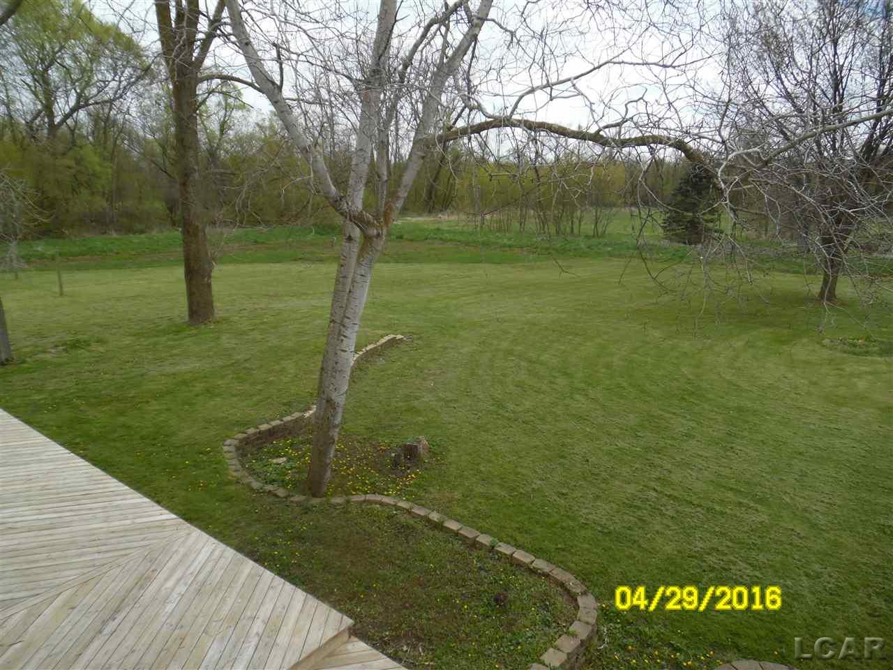 6915 Burton Road Adrian, MI 49221 - Photo 37 of 45 31289012-37.JPG