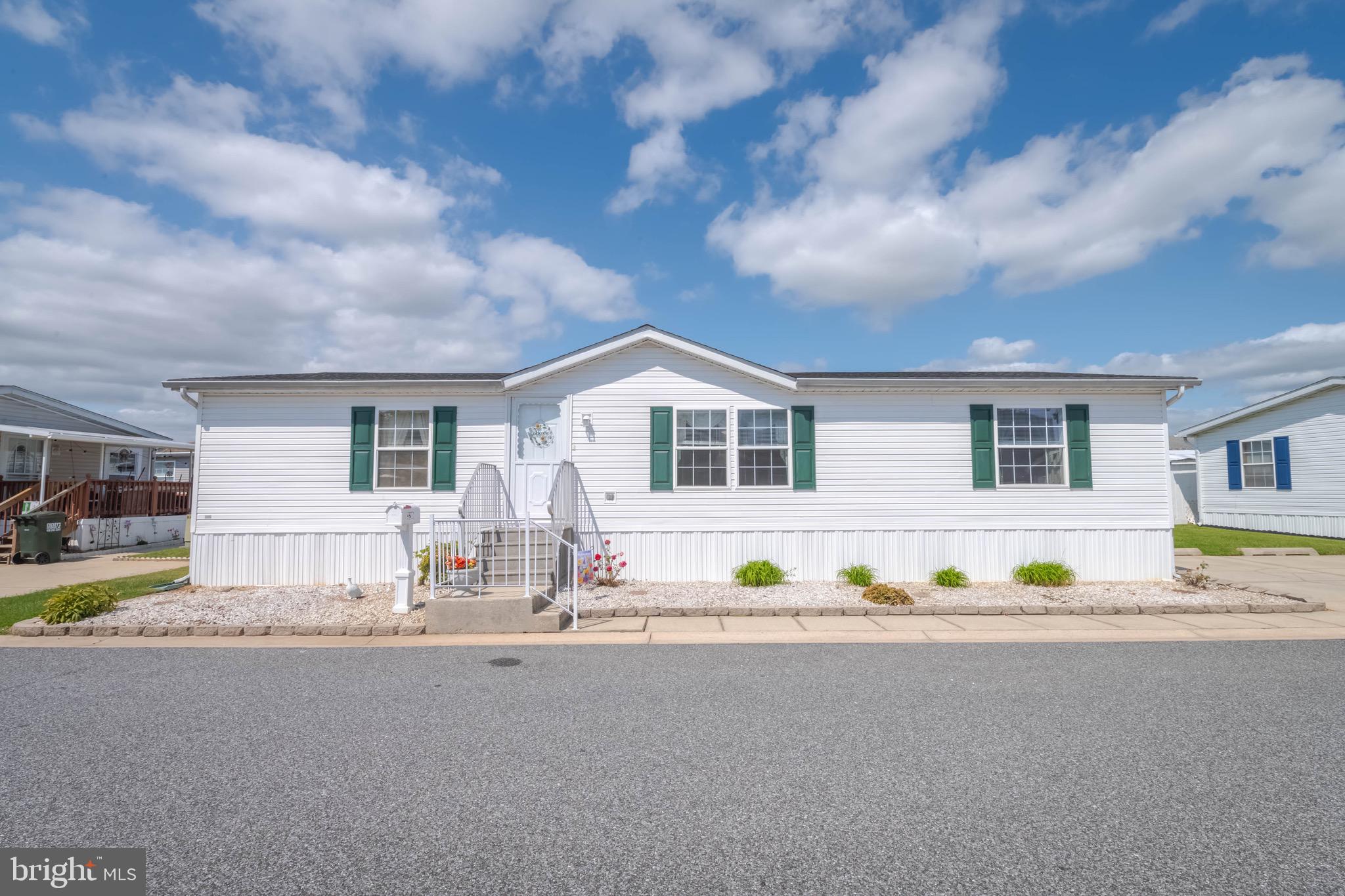 3210 Everlasting Lane Baltimore, MD 21220 - Photo 2 of 36