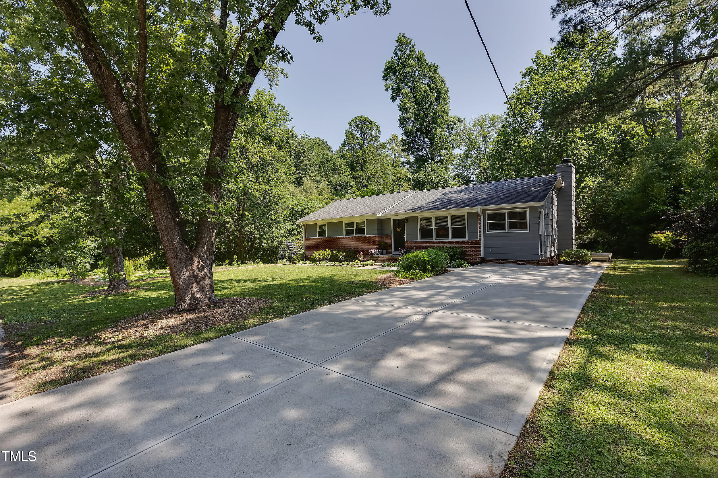 1613 Euclid Road Durham, NC 27713 - Photo 4 of 36 Euclid Front Right