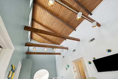 a view of entryway