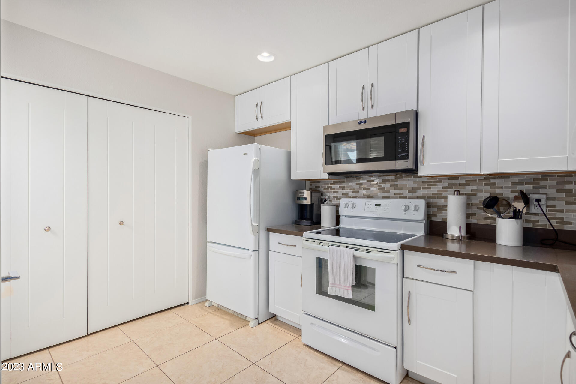 20 West Griswold Road Phoenix, AZ 85021 - Photo 8 of 25 0018-17 - Griswold