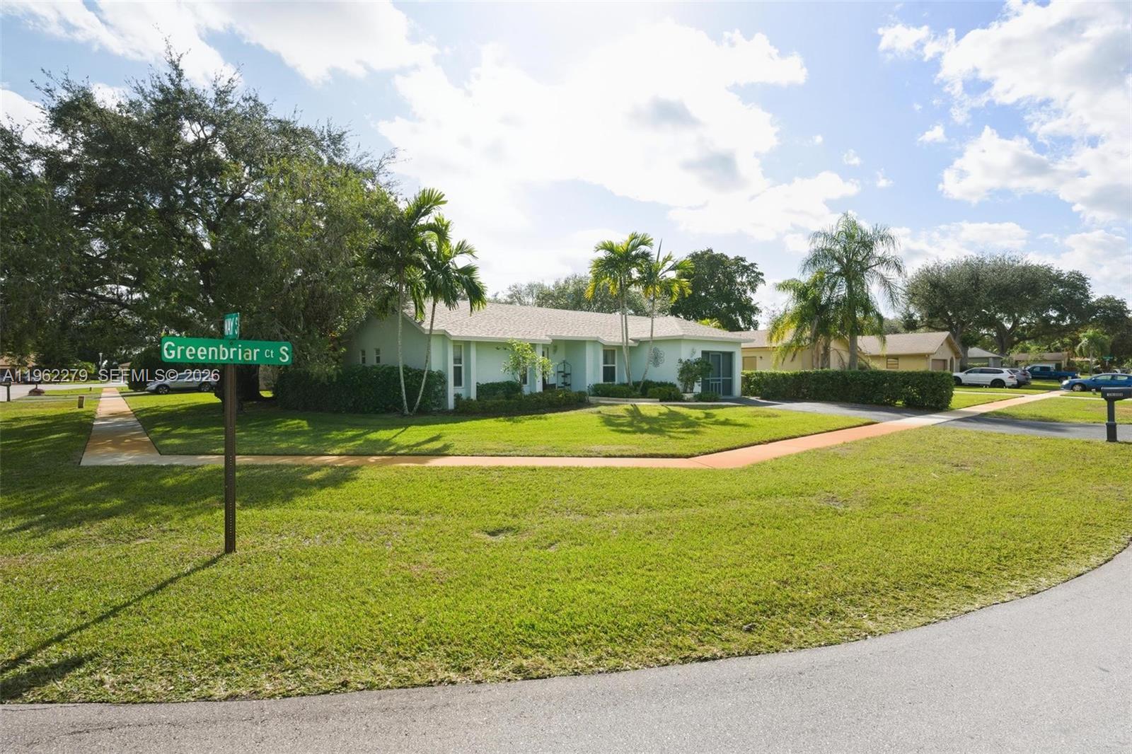 10308 Greenbriar Court Boca Raton, FL 33498 - Photo 22 of 24