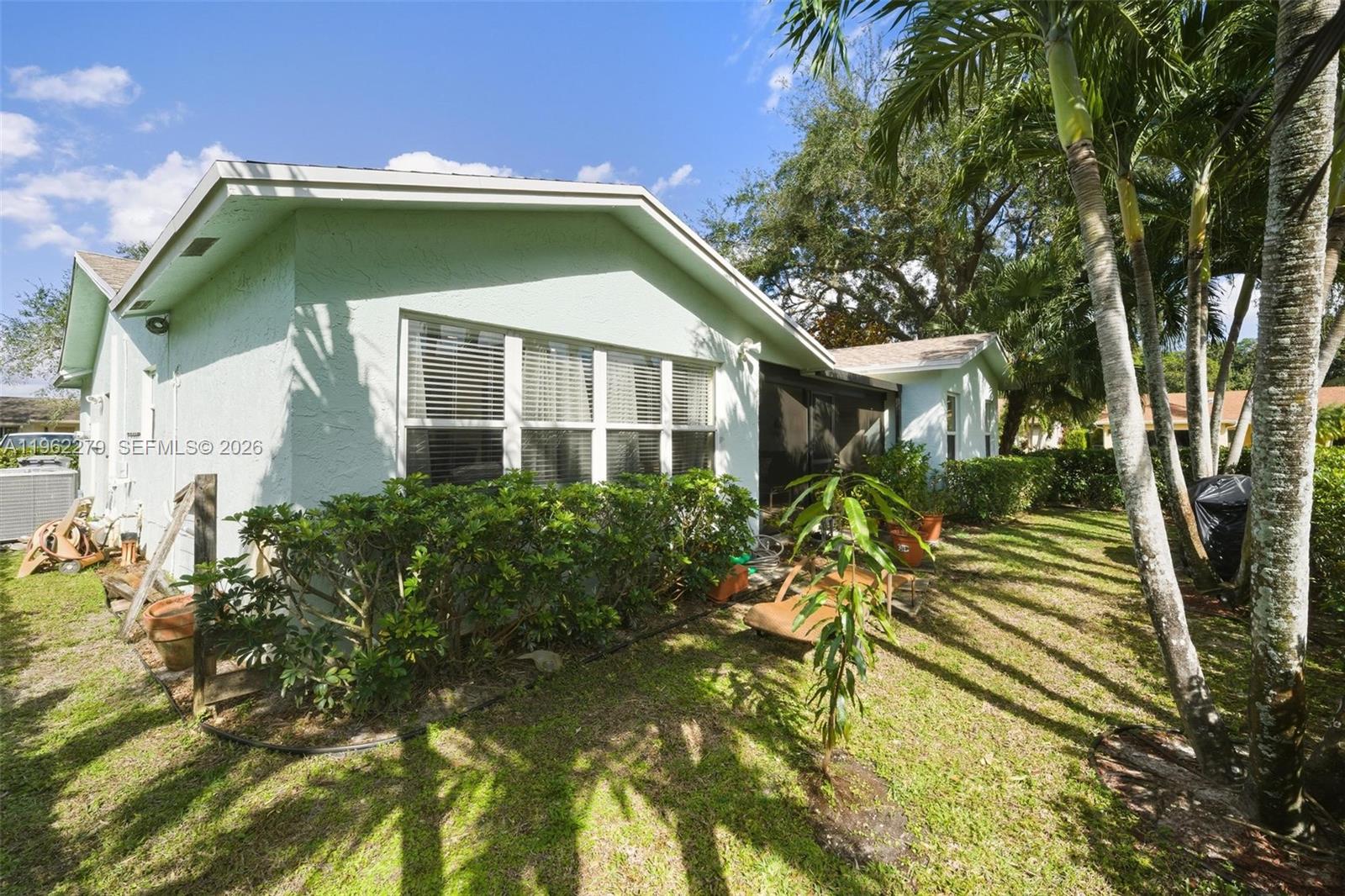 10308 Greenbriar Court Boca Raton, FL 33498 - Photo 3 of 24