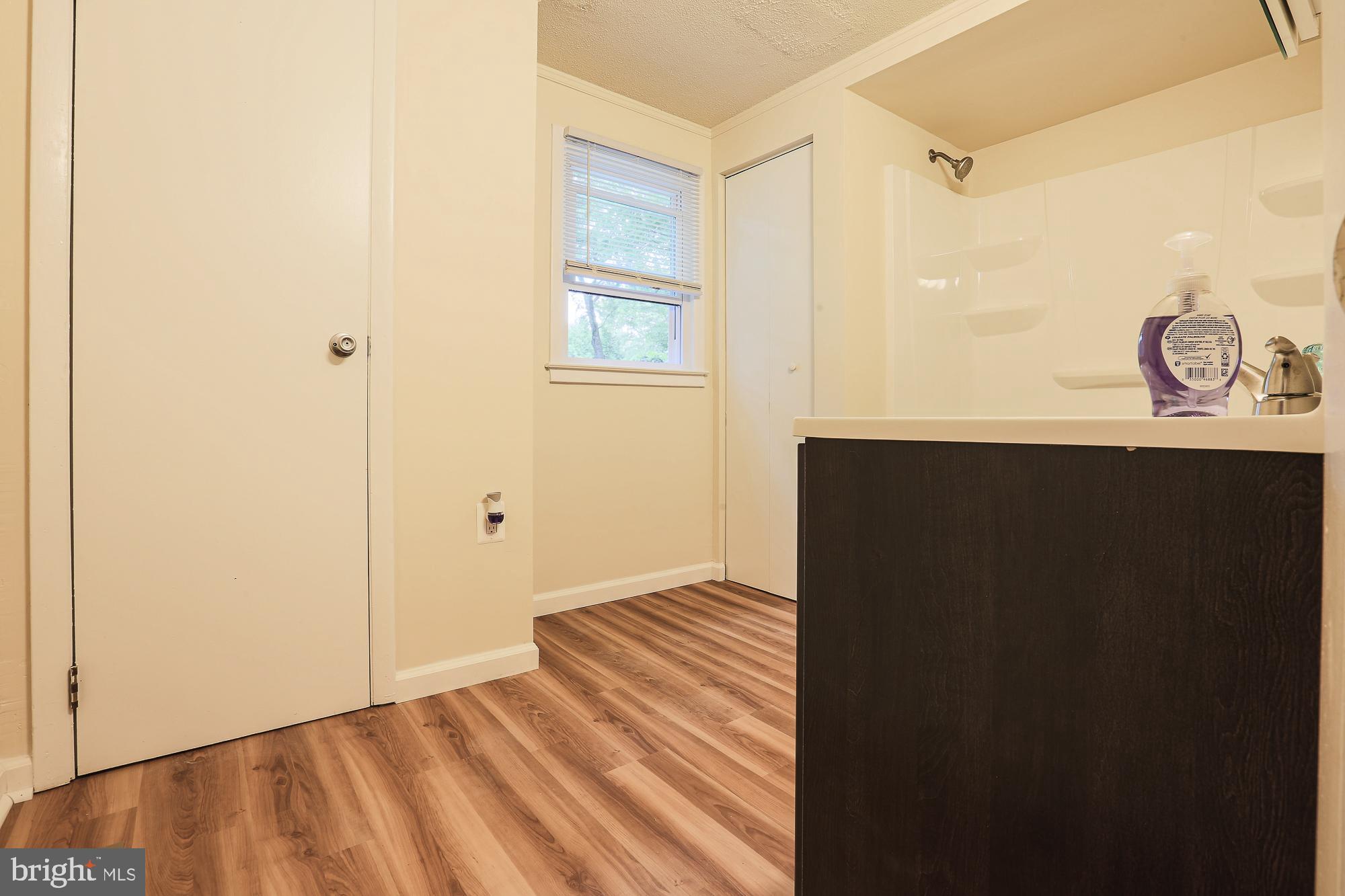 183 Ryan Road Pasadena, MD 21122 - Photo 20 of 42 First Floor Bath