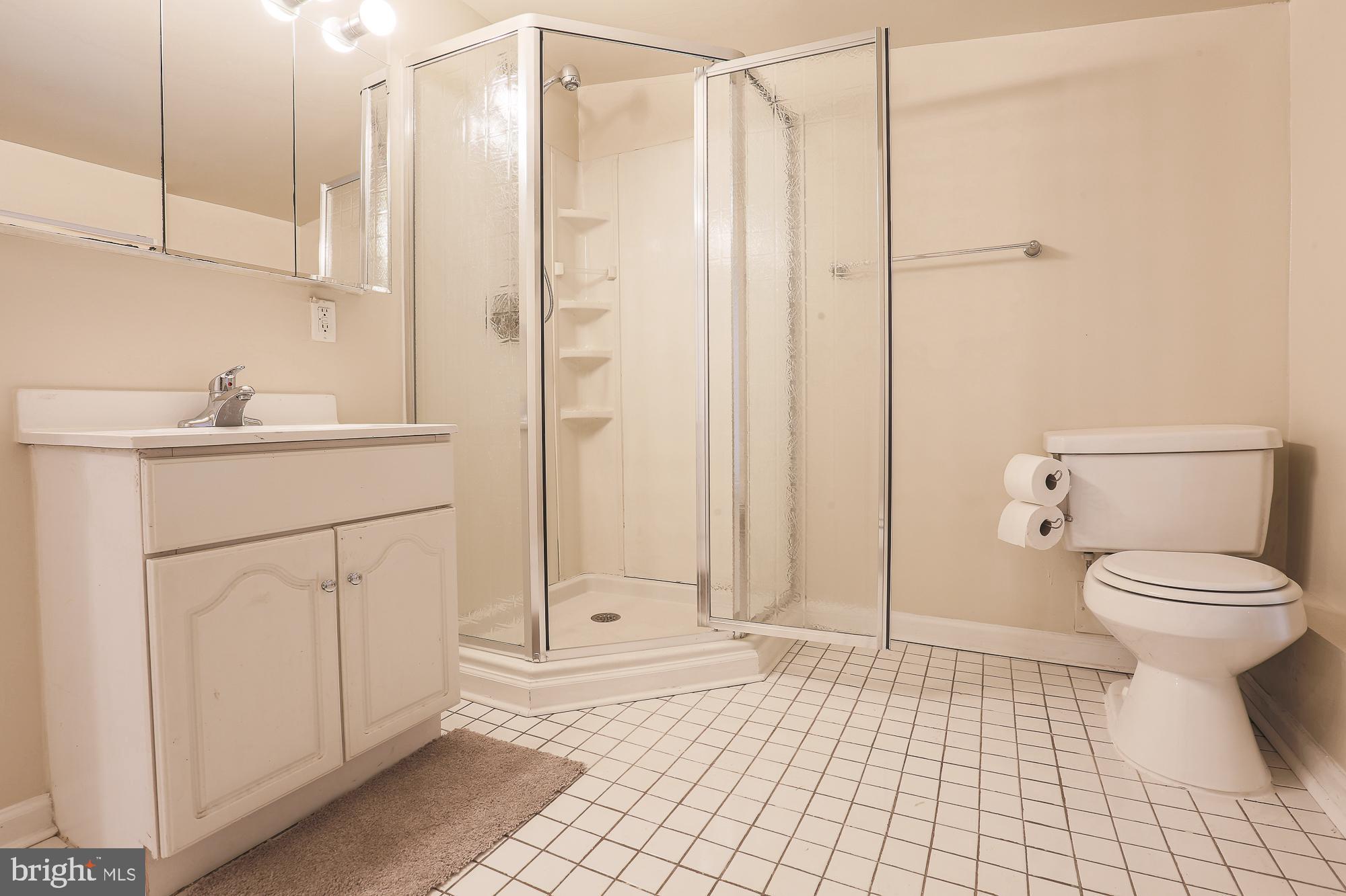 183 Ryan Road Pasadena, MD 21122 - Photo 30 of 42 Upper Level Bath