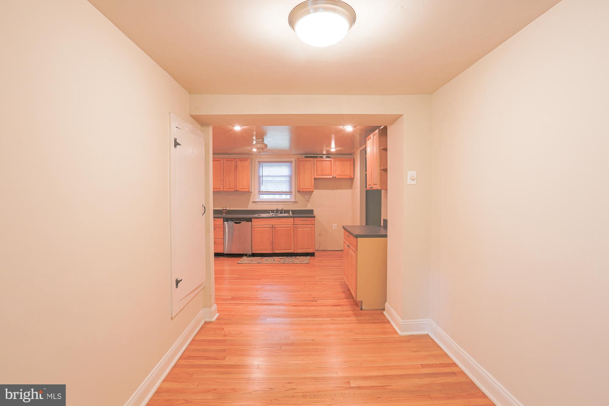 183 Ryan Road Pasadena, MD 21122 - Photo 8 of 42 Dining Room