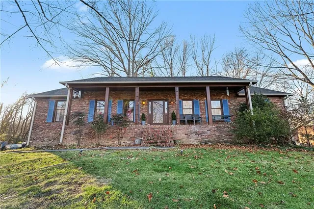 $370,000 | 1532 Creek Bed Road, Kernersville, NC 27284