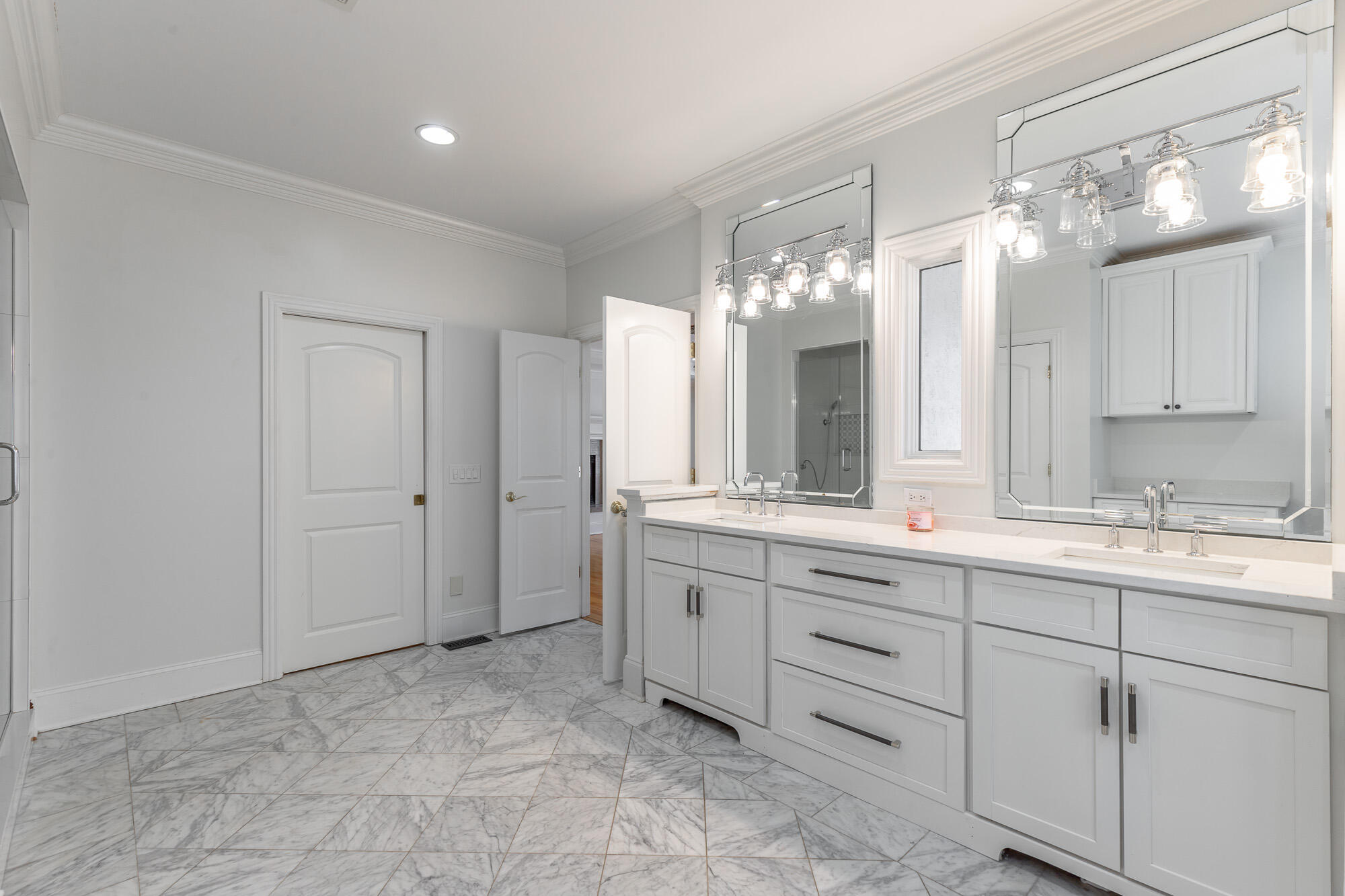 8323 Mitchell Mill Road Ooltewah, TN 37363 - Photo 60 of 106 8323 Mitchell Mill Road Interior HD-27