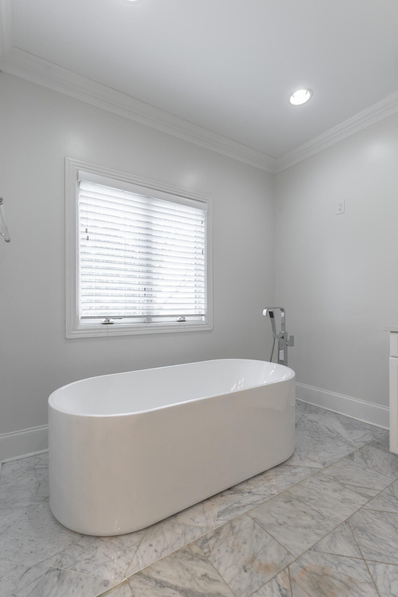 8323 Mitchell Mill Road Ooltewah, TN 37363 - Photo 62 of 106 8323 Mitchell Mill Road Interior HD-29