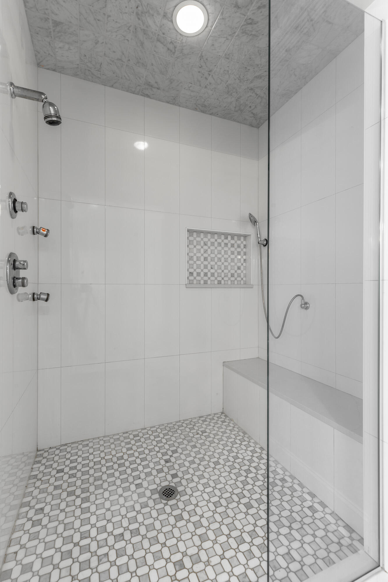 8323 Mitchell Mill Road Ooltewah, TN 37363 - Photo 63 of 106 8323 Mitchell Mill Road Interior HD-30