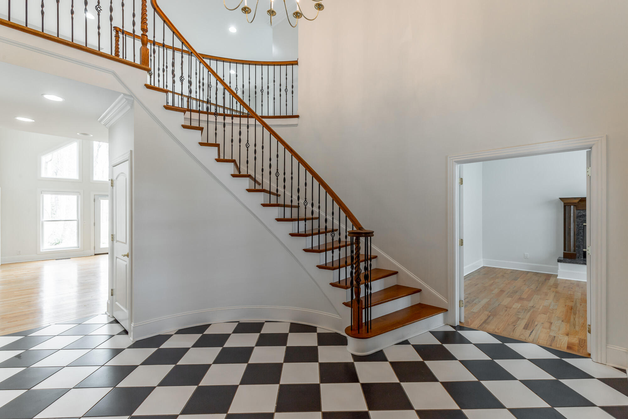 8323 Mitchell Mill Road Ooltewah, TN 37363 - Photo 10 of 106 8323 Mitchell Mill Road Interior HD-9