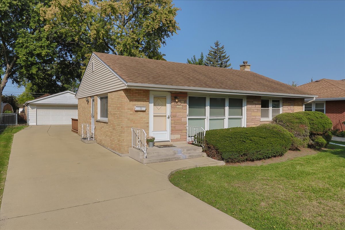 20 North Westgate Road Des Plaines, IL 60016 - Photo 1 of 29 Gallery Image 1