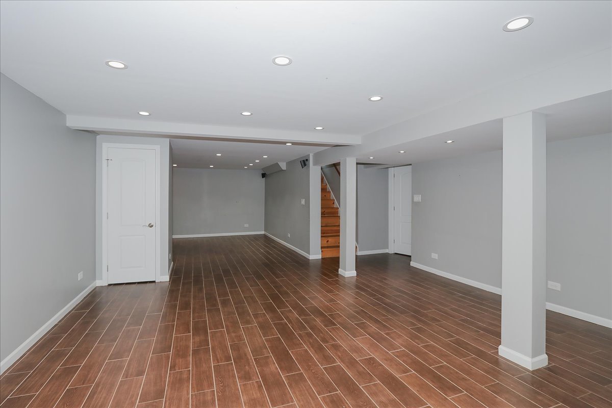 20 North Westgate Road Des Plaines, IL 60016 - Photo 23 of 29 Gallery Image 23