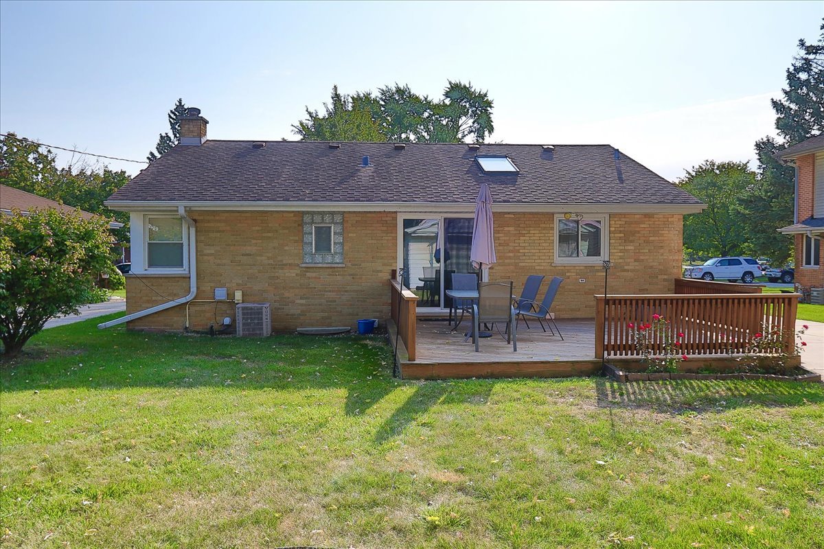 20 North Westgate Road Des Plaines, IL 60016 - Photo 28 of 29 Gallery Image 28