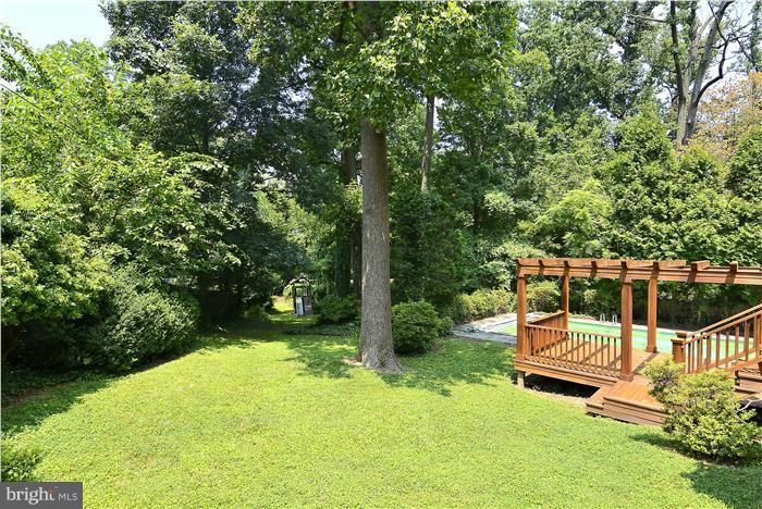3 Pinehurst Circle Chevy Chase, MD 20815 - Photo 20 of 22 Yard