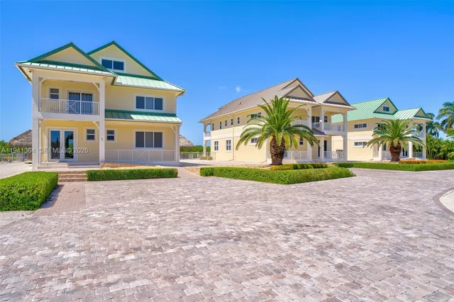 $11,000,000 | 2394 Coco Plum Drive, Marathon, FL 33050