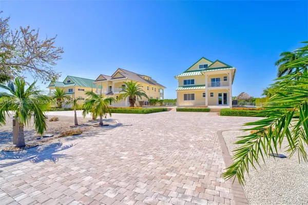 $11,000,000 | 2394 Coco Plum Drive, Marathon, FL 33050