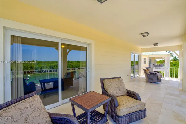 $11,000,000 | 2394 Coco Plum Drive, Marathon, FL 33050