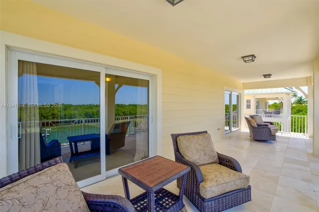 $11,000,000 | 2394 Coco Plum Drive, Marathon, FL 33050