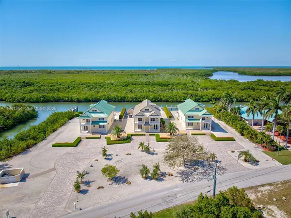 $11,000,000 | 2394 Coco Plum Drive, Marathon, FL 33050