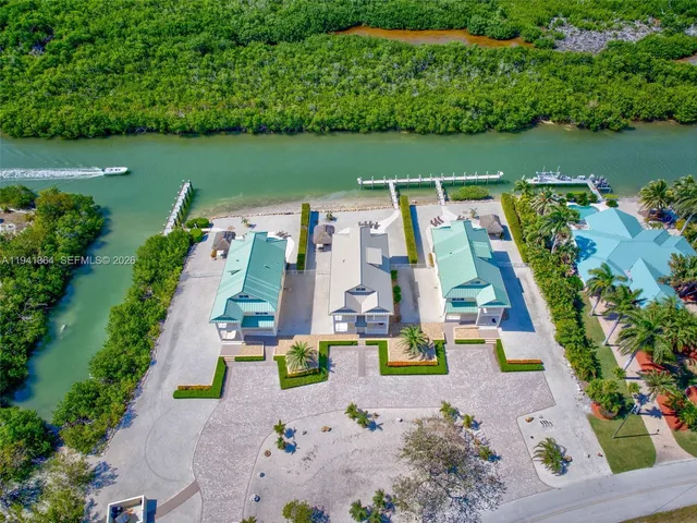 $11,000,000 | 2394 Coco Plum Drive, Marathon, FL 33050