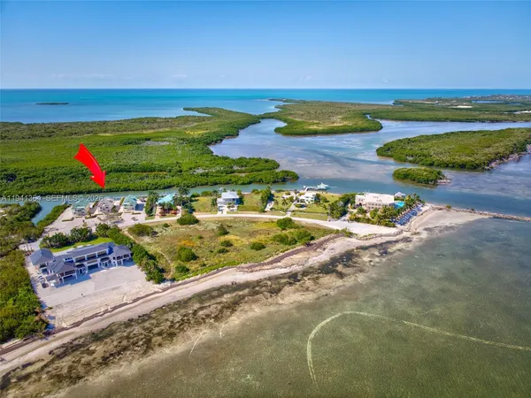 $11,000,000 | 2394 Coco Plum Drive, Marathon, FL 33050