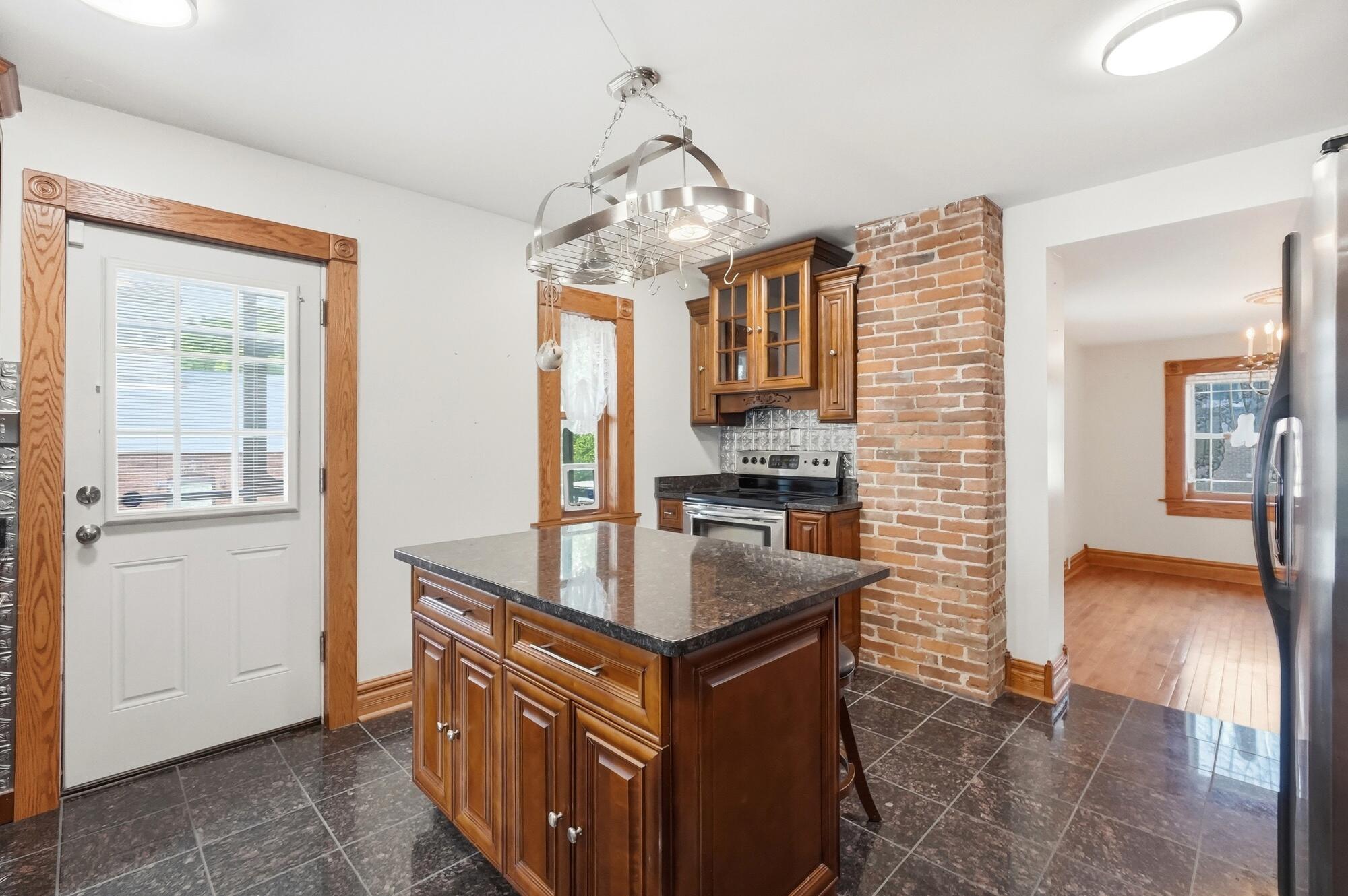 649 East High Street Springfield, OH 45505 - Photo 31 of 79 030