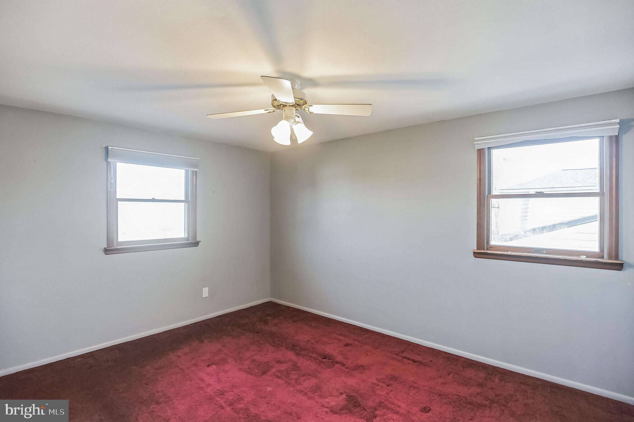 9733 Beacon Road Philadelphia, PA 19115 - Photo 19 of 35