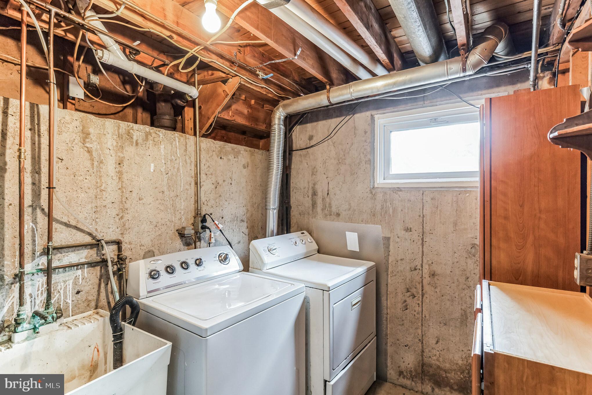 9733 Beacon Road Philadelphia, PA 19115 - Photo 29 of 35