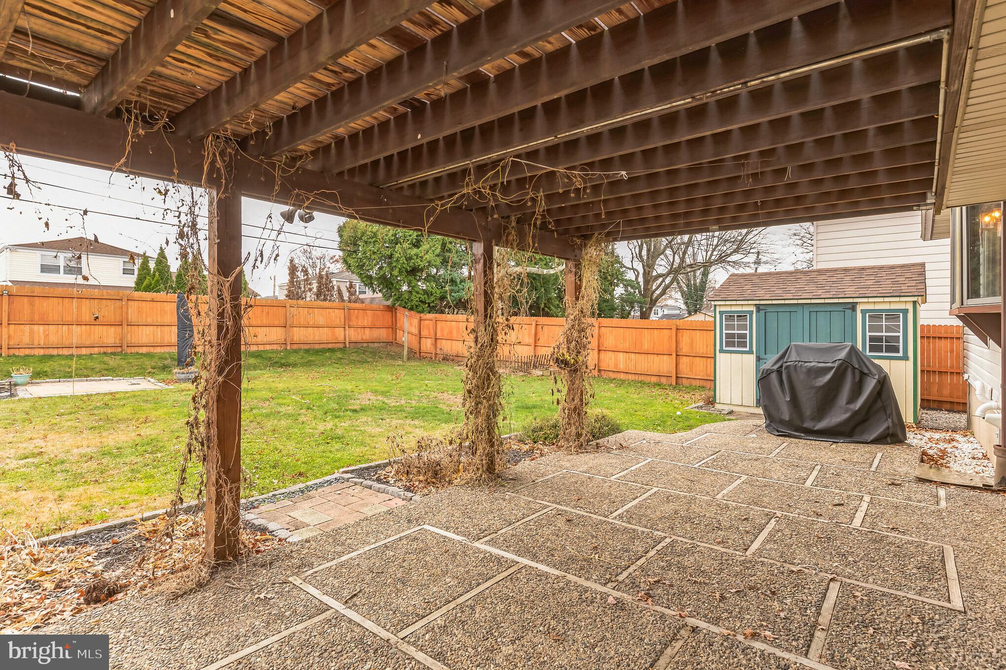 9733 Beacon Road Philadelphia, PA 19115 - Photo 30 of 35