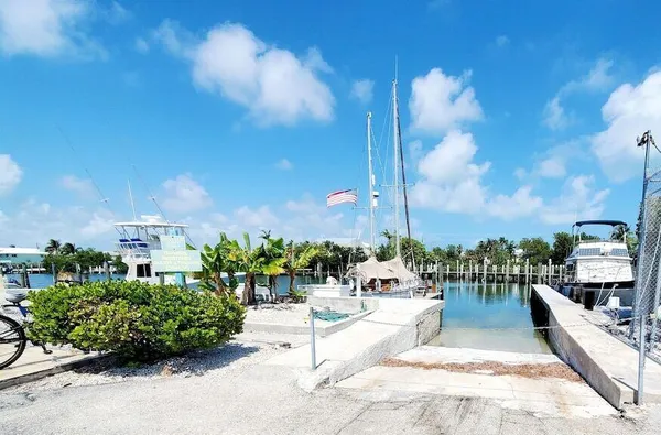 $359,000 | 109 Ave D, Unit 307, Marathon, FL 33050