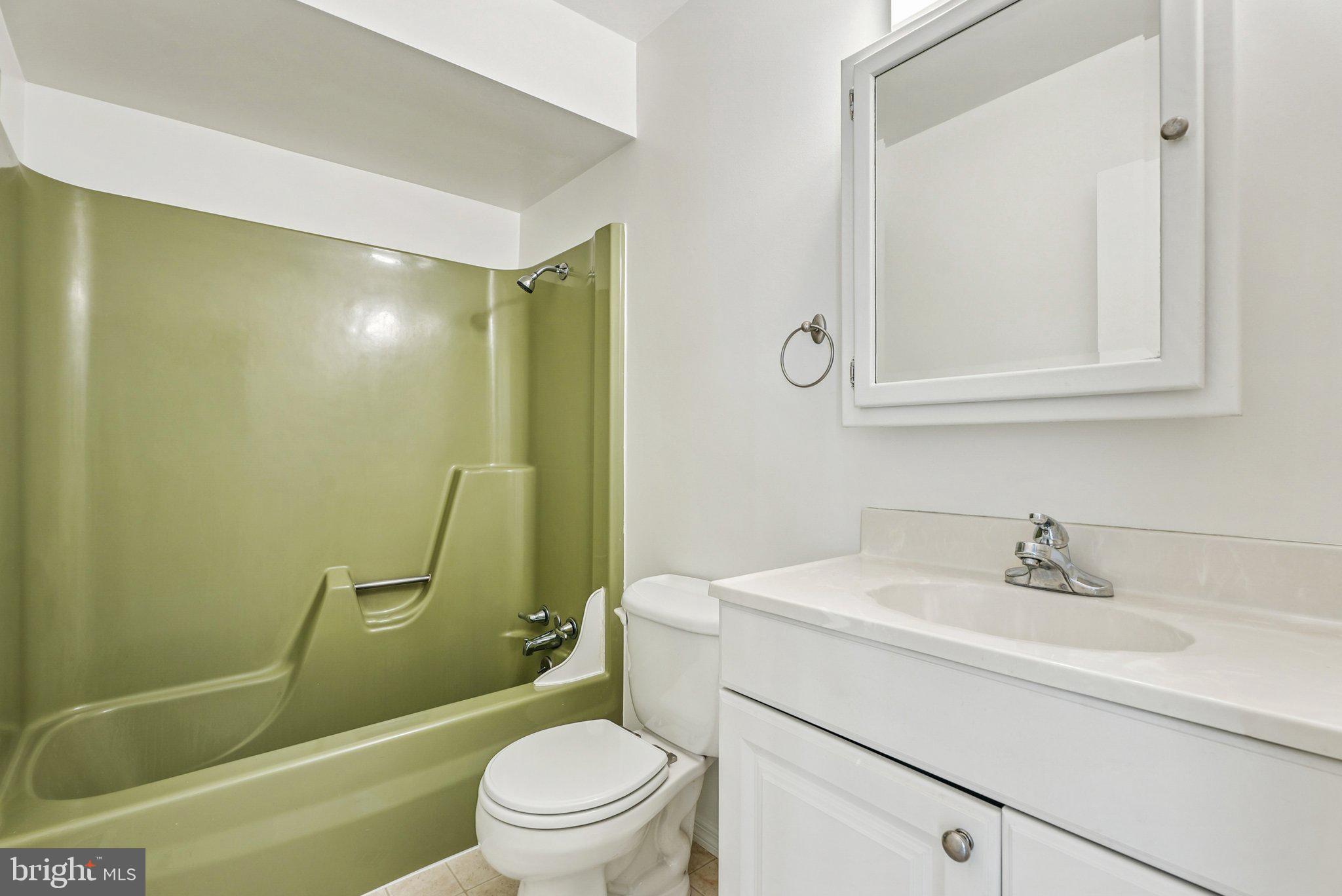 5322 Highway 49 Millville, NJ 08332 - Photo 24 of 46 Hallway Full Bathroom