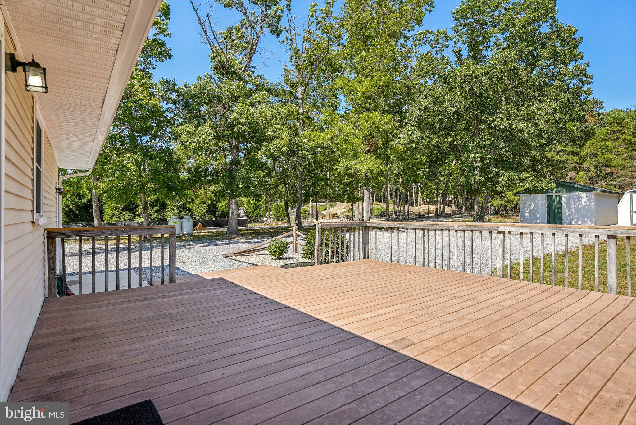 5322 Highway 49 Millville, NJ 08332 - Photo 35 of 46 20x20 Rear Deck