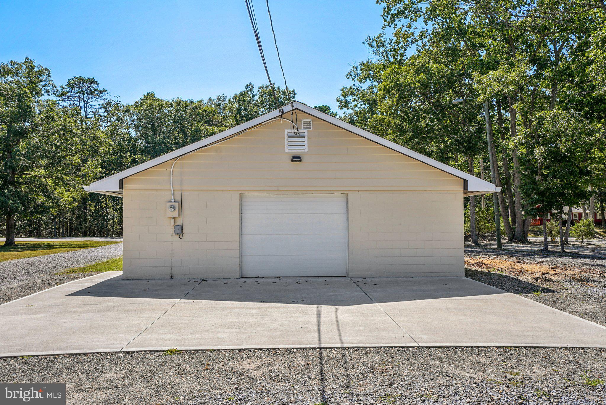 5322 Highway 49 Millville, NJ 08332 - Photo 38 of 46 28x48 Outbuilding Rear with Garage Door