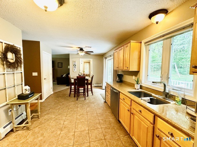 92 State Avenue Killingly, CT 06241 - Photo 7 of 39