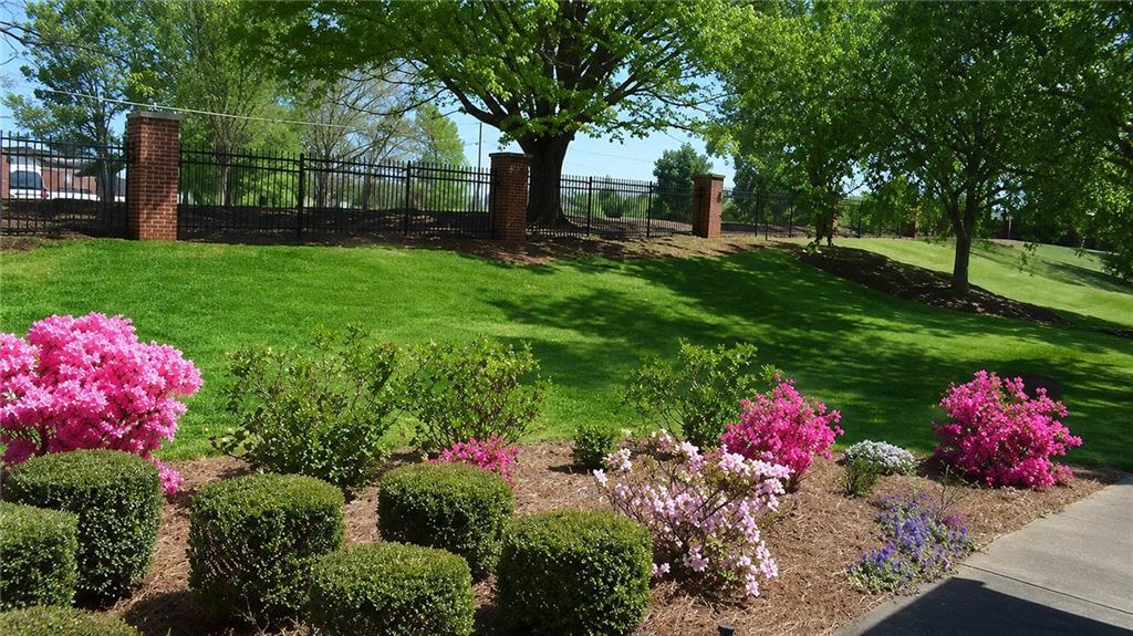4522 Orchard Trace Roswell, GA 30076 - Photo 26 of 38