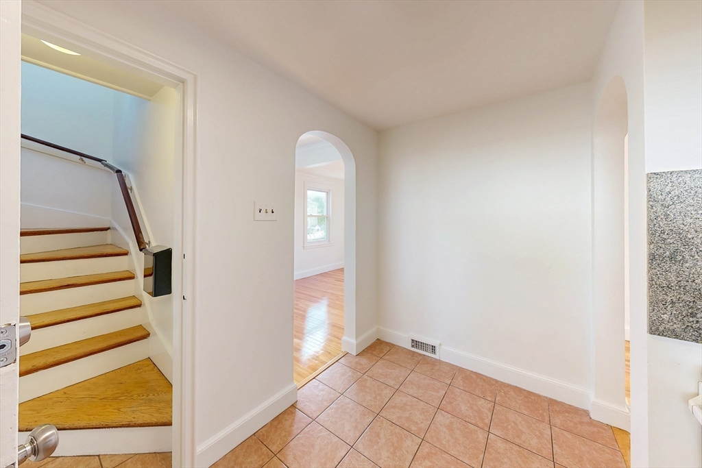 14 Grew Hill Road, Unit 1 Boston, MA 02131 - Photo 2 of 9