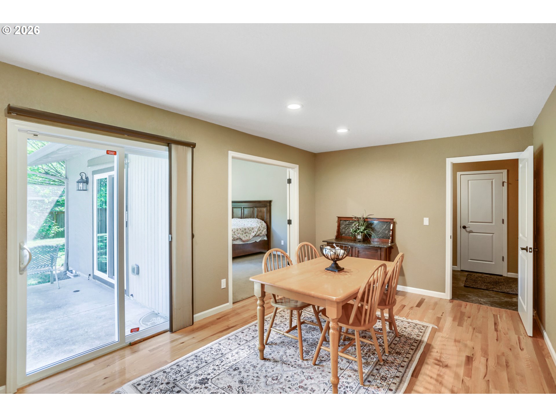 2025 Southwest 139th Avenue Beaverton, OR 97005 - Photo 10 of 28