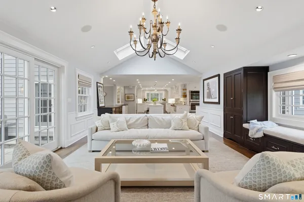 $3,195,000 | 19 Blueberry Lane, Darien, CT 06820