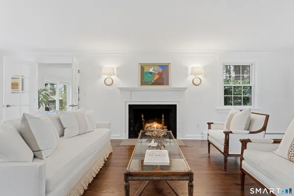 $3,195,000 | 19 Blueberry Lane, Darien, CT 06820