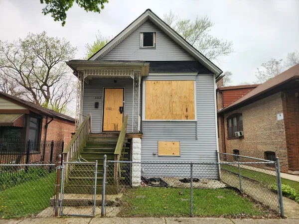 $99,750 | 5242 South Sangamon Street, Chicago, IL 60609
