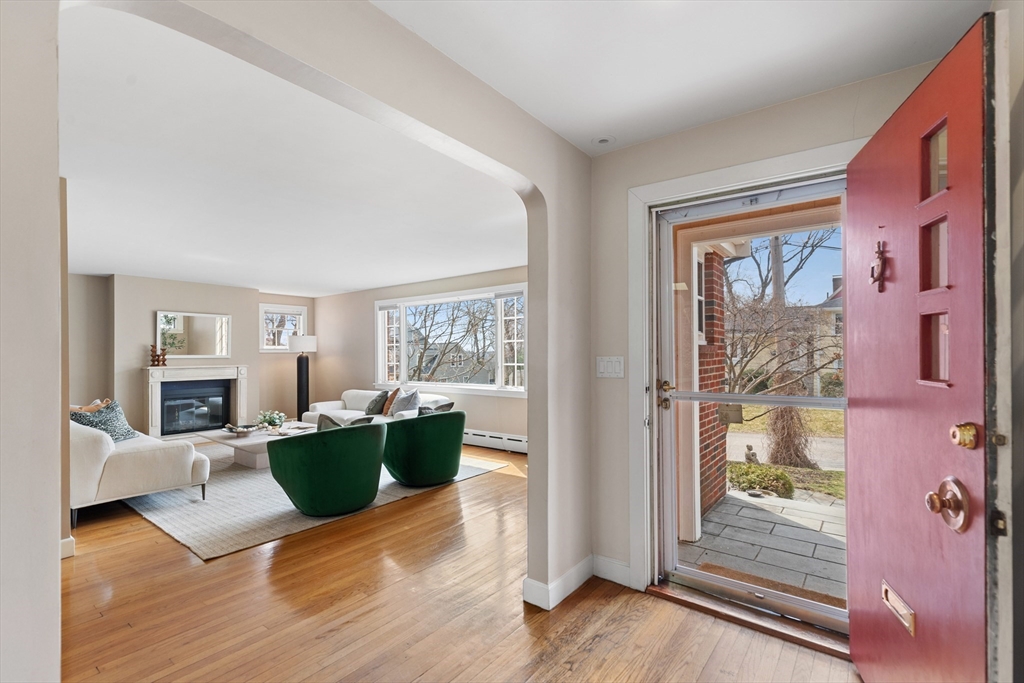 4 Stony Brook Road Arlington, MA 02476 - Photo 5 of 42 Gallery Image 5