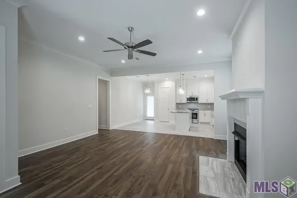 $349,900 | 33690 Clinton Allen Road, Denham Springs, LA 70706