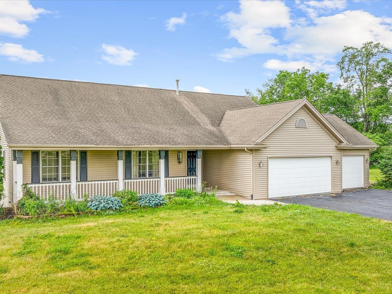 13728 Yale Bridge Road Durand, IL 61024 - Photo 6 of 37