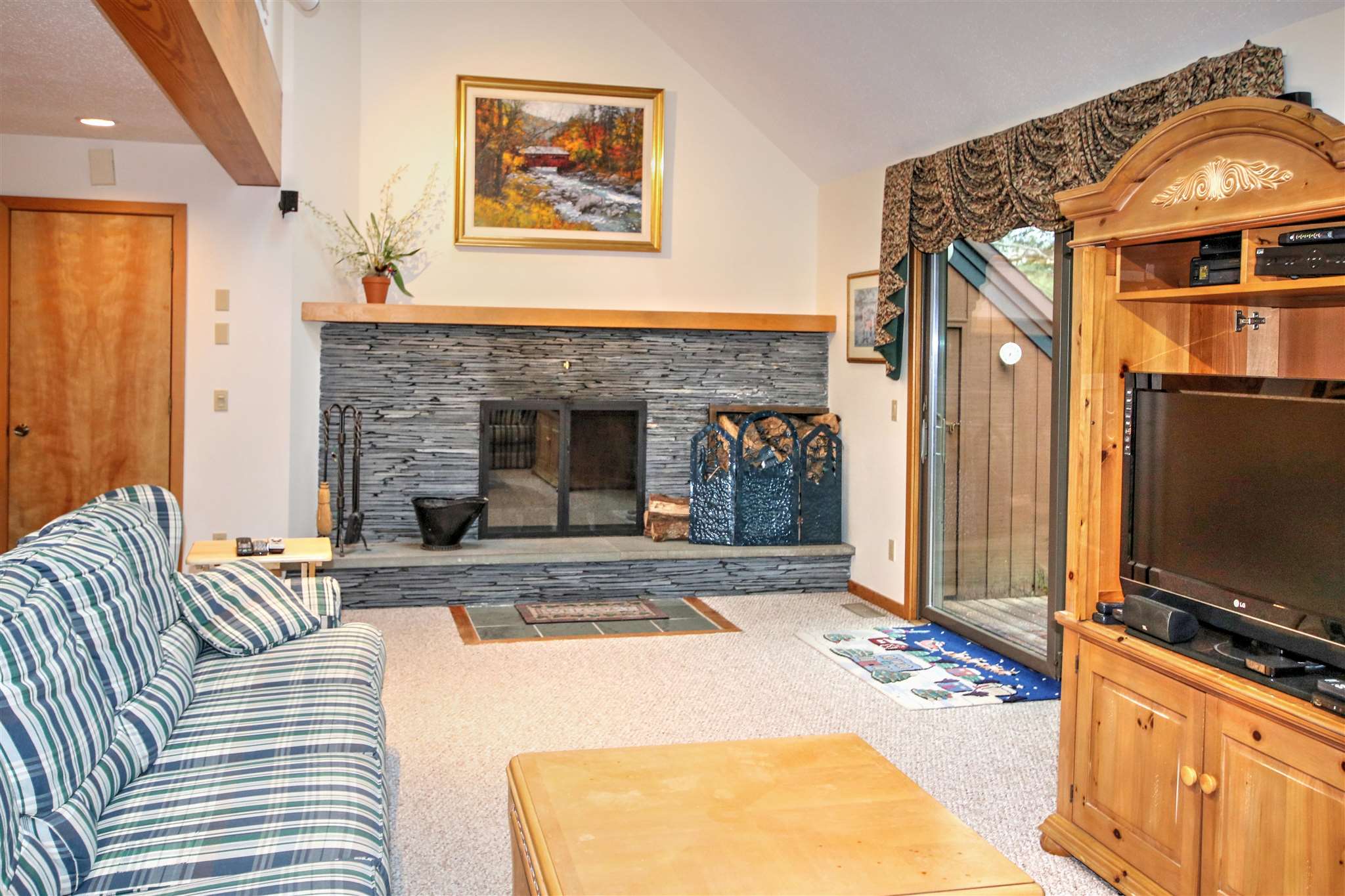 635 Field Road, Unit 77 Stowe, VT 05672 - Photo 12 of 40