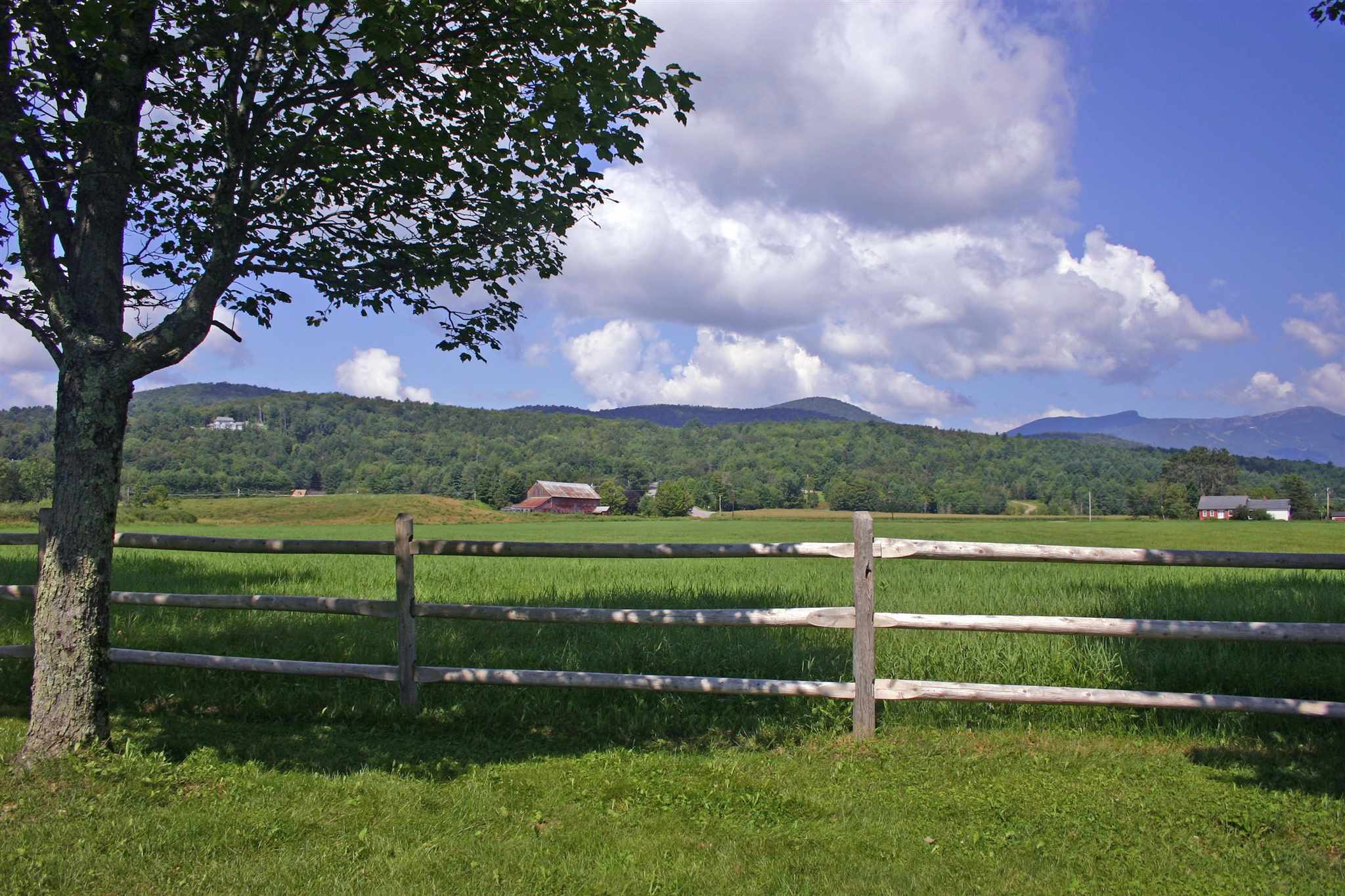 635 Field Road, Unit 77 Stowe, VT 05672 - Photo 33 of 40